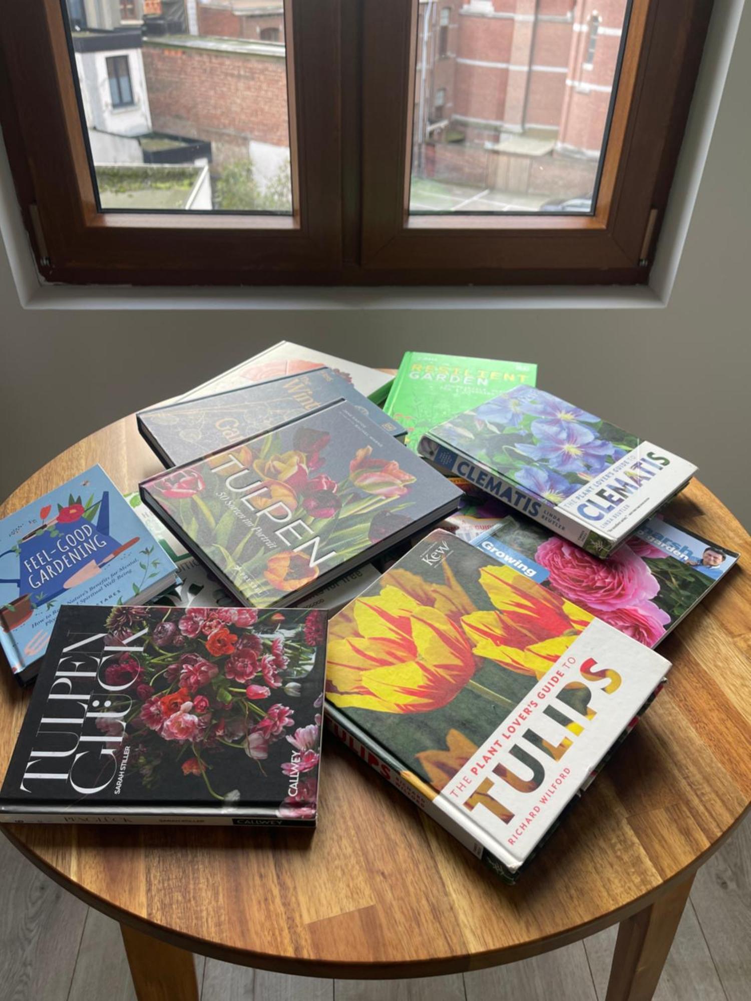 Your Homestay In A Bibliophile Mansion Antwerpen Eksteriør billede